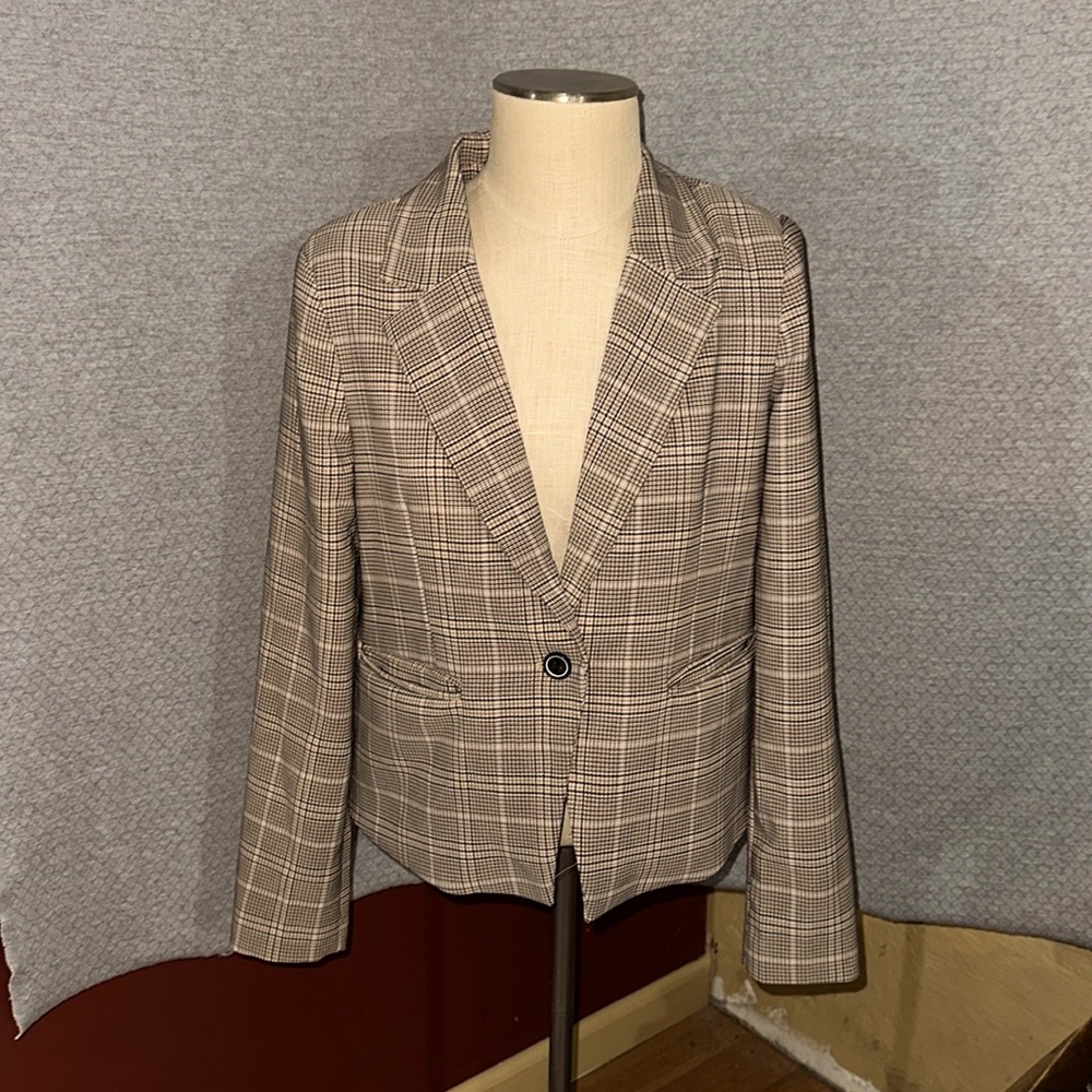 Maurices Suit Jacket Button Closure